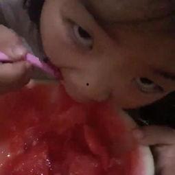 女孩考研吃瓜视频,揭秘考研生活幕后趣事